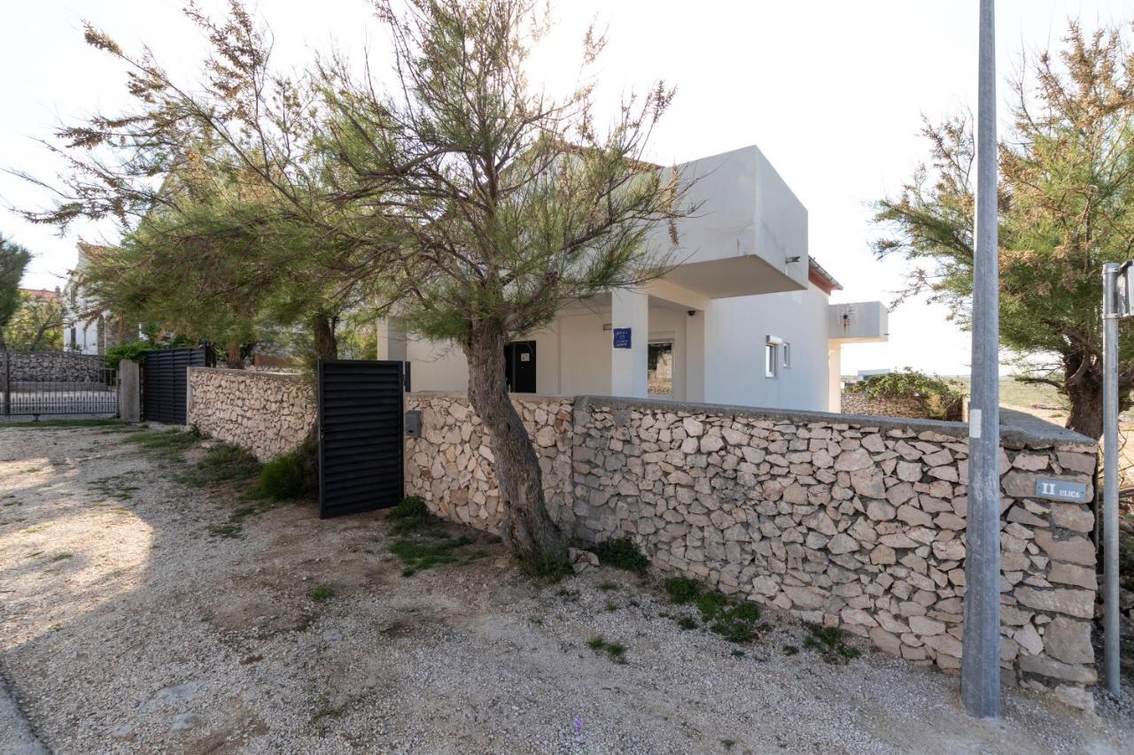 Villa Opera Razanac Bagian luar foto