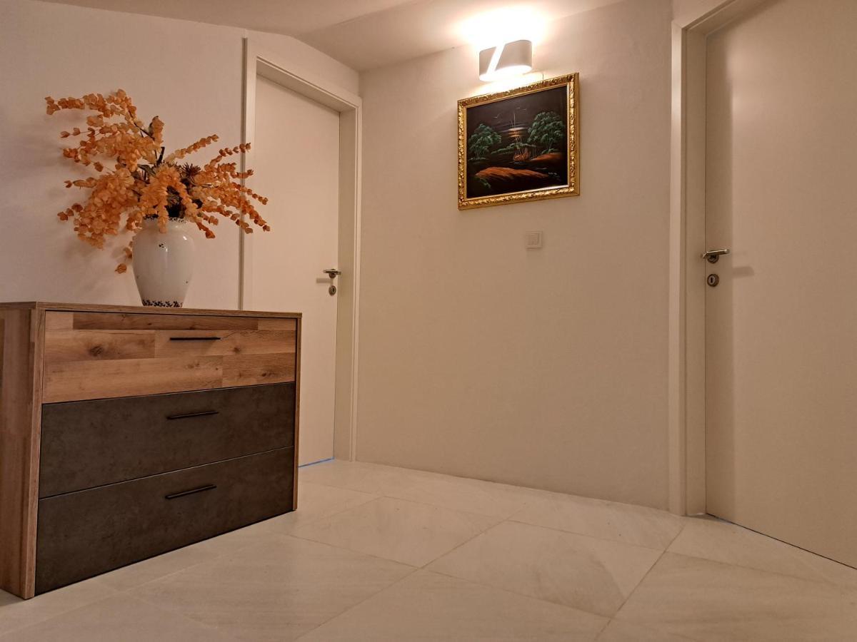 Villa Opera Razanac Bagian luar foto